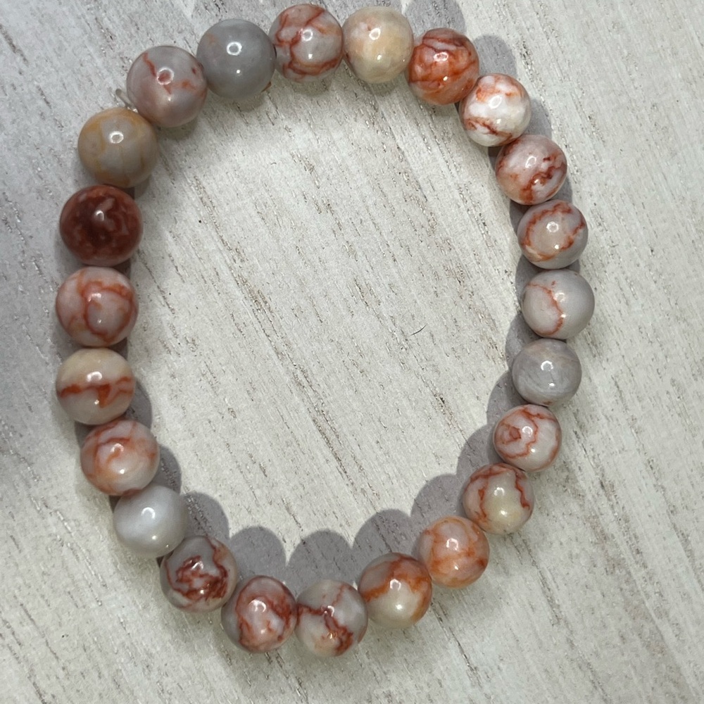 Beautiful Bracelet 
Stretchy and colorful 
It’s brand new